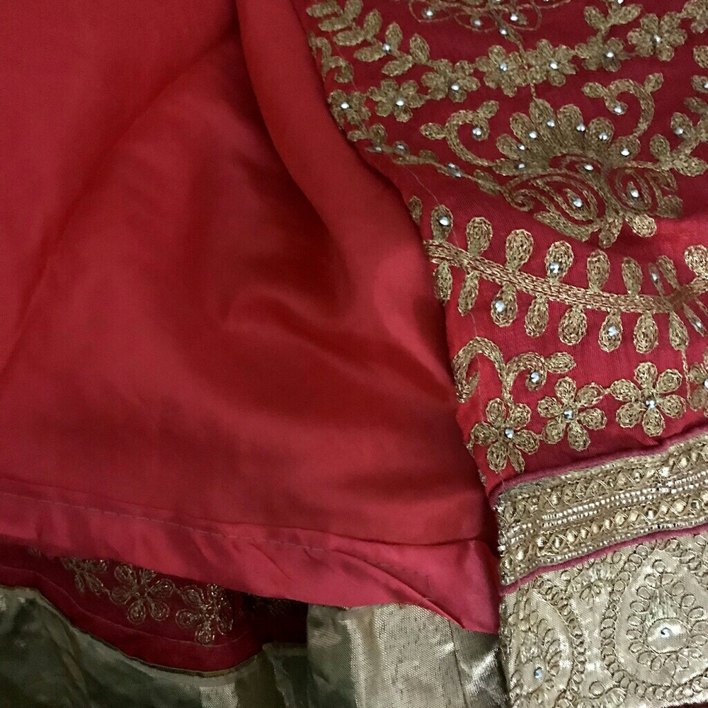 Chaniya/Lehnga Choli